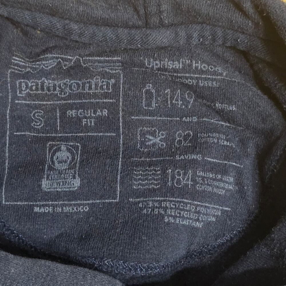 Patagonia Hoodie - Picture 4 of 4